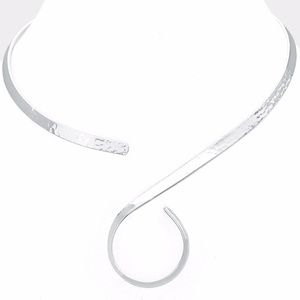 Hammered Swirl Brass Metal Choker Necklace